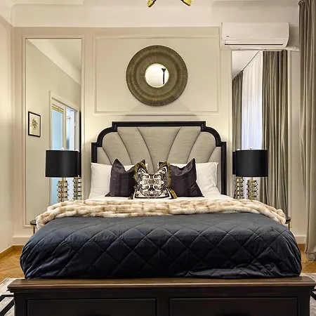 Qult - Cloud Atlas Apartment Bucharest