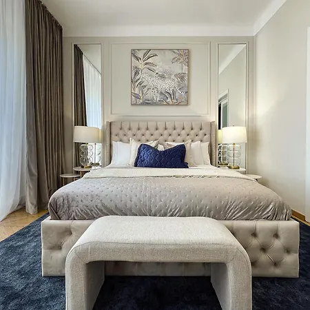 Qult - Cloud Atlas Apartment *