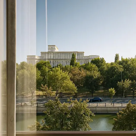 Qult - Cloud Atlas Apartman Bukarest