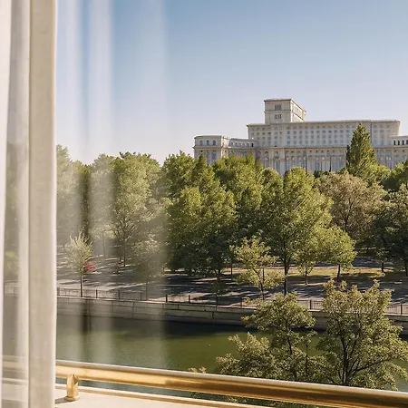 Qult - Cloud Atlas Apartment