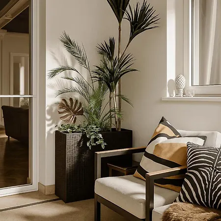 Qult - Cloud Atlas Appartement Boekarest