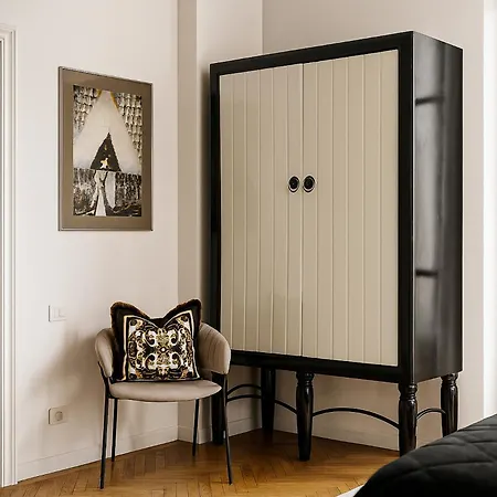 Qult - Cloud Atlas Apartment *